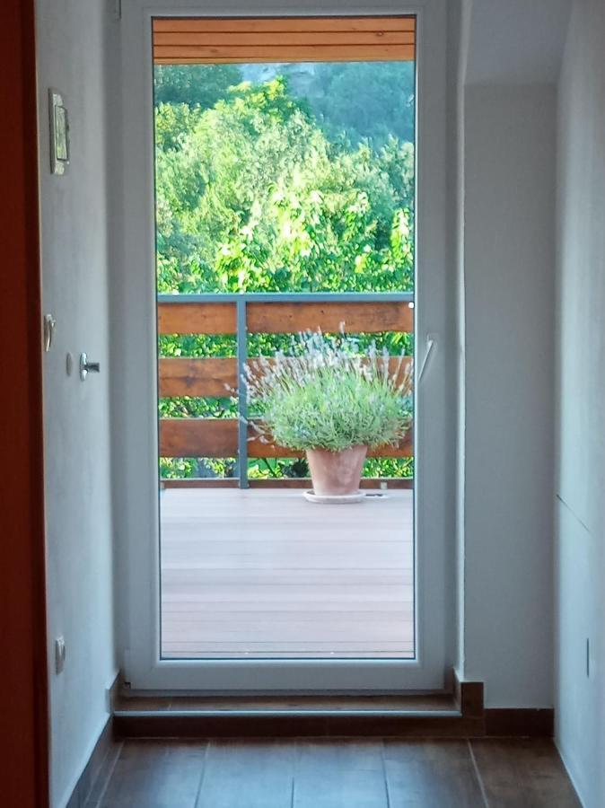 Tree Apartment เบลด ภายนอก รูปภาพ